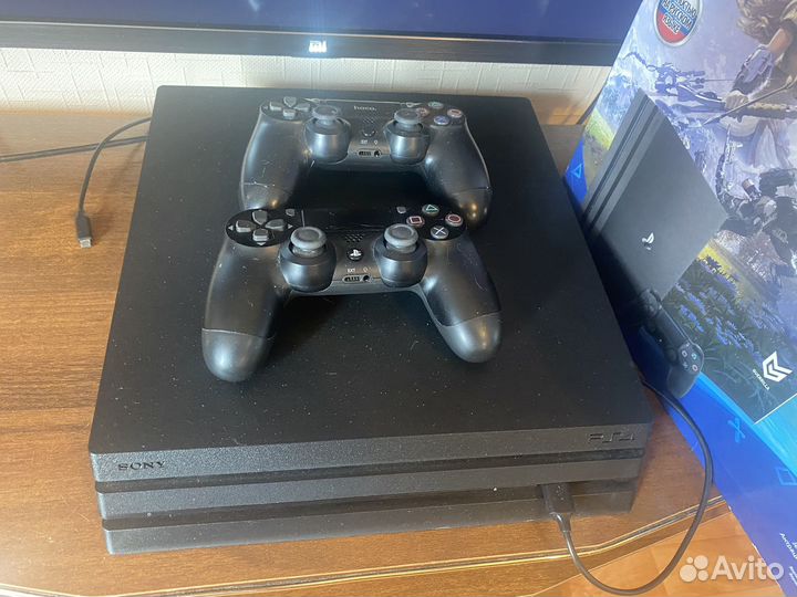 Sony PS4 pro 1tb