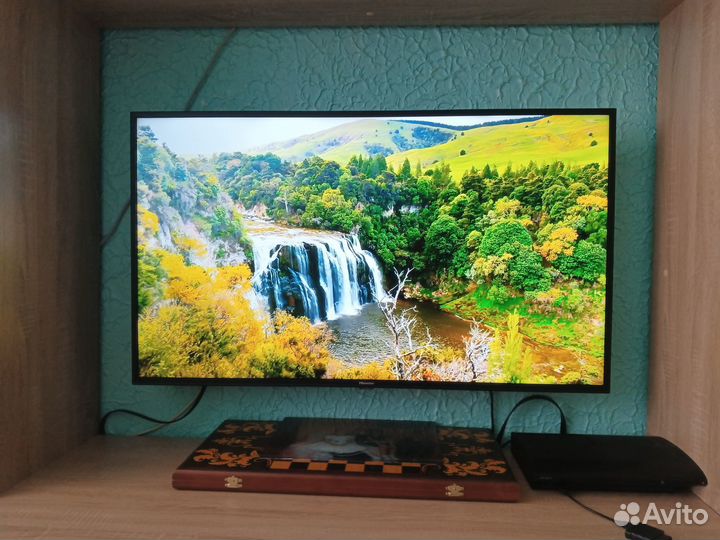 Продаю телевизор Hisense H43B7100
