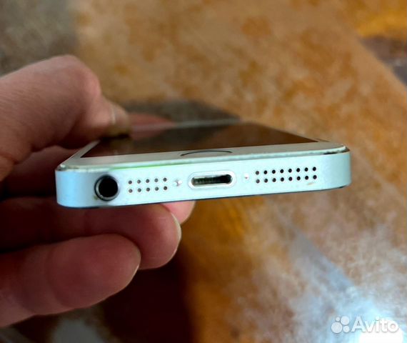 Смартфон Apple iPhone 5S (A1457)