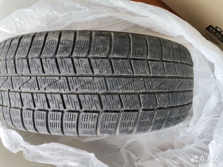 Hankook Winter I'Cept iZ 2 W616 195/50 R16