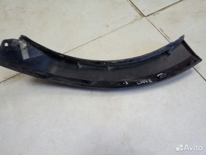 Накладка заднего бампера правая Renault Sandero