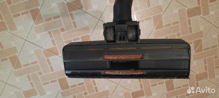 Пылесос Samsung easy 1800w