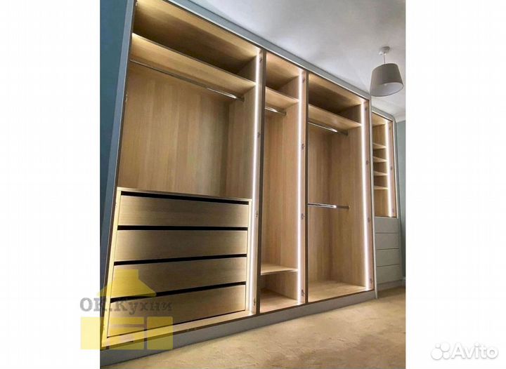 Шкаф в прихожую