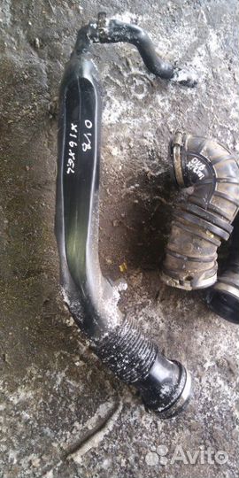 Впускной патрубок Opel Vectra