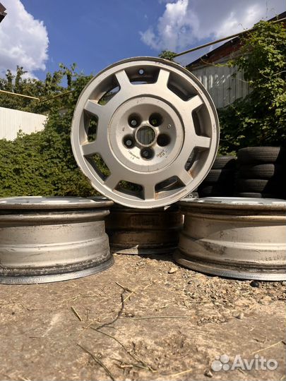 На VAG r15x6jj 5x100 volkswagen Редкие диски