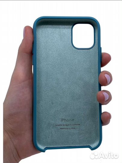 Чехол для iPhone 11 с бархатным покрытием новый