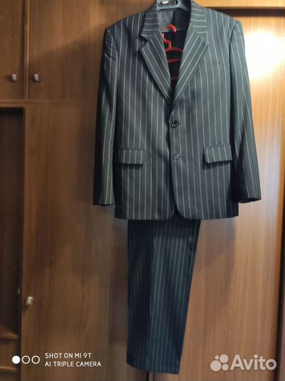 Мужской классический костюм