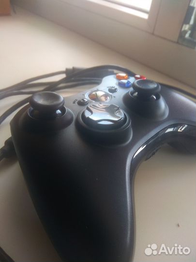 Оригинальный проводной геймпад Microsoft Xbox360