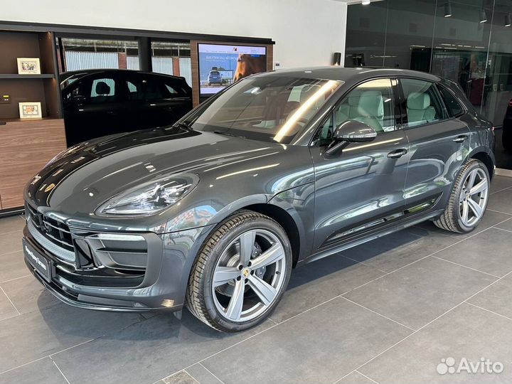 Porsche Macan 2.0 AMT, 2022, 55 км