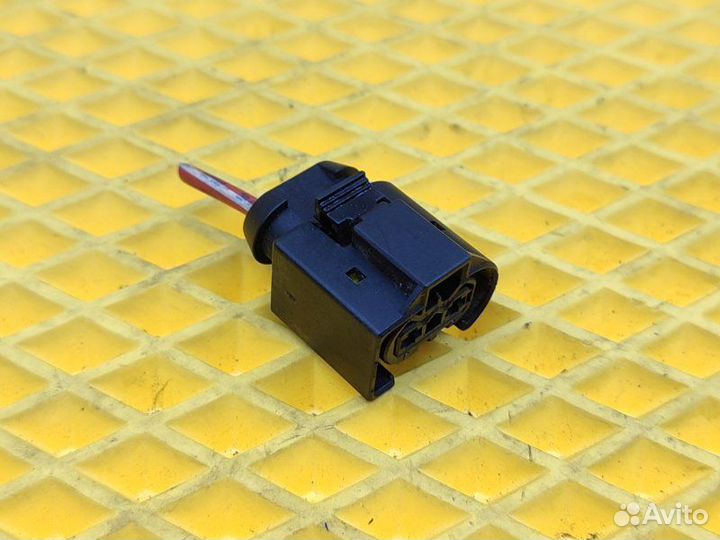 Фишка проводки Mercedes S W221 5.5 M273 2008