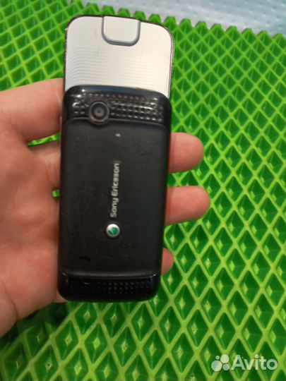Sony Ericsson F305
