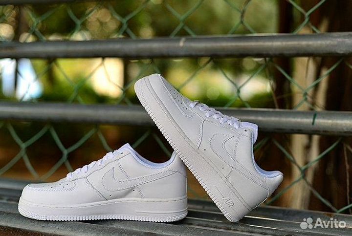 Nike Air Force 1 White белые форсы