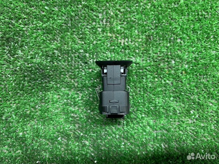 Кнопка стеклоподъемника, заднего левого