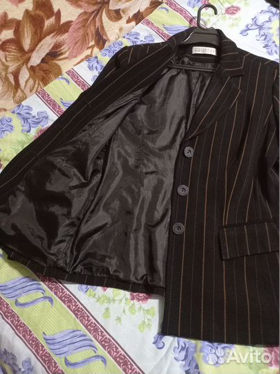 Брючный костюм женский, разм.46 росс