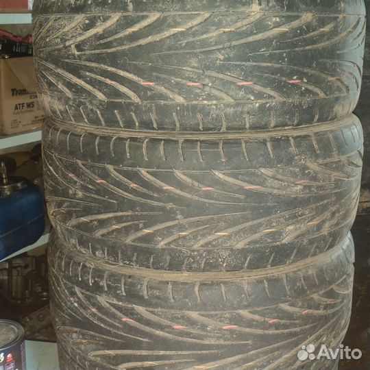 Toyo Proxes T1-R 235/40 R18