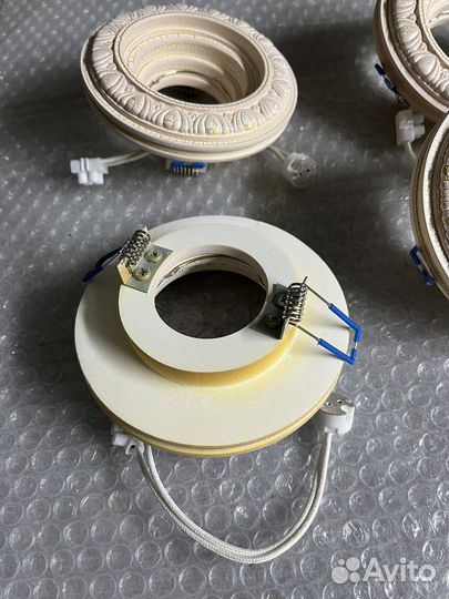 Светильники потолочные 7 штук