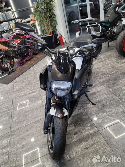 Ducati diavel carbon