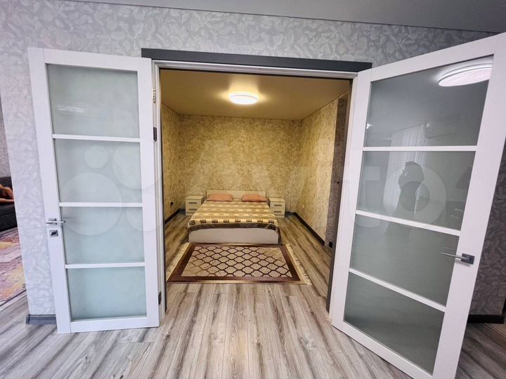 2-к. квартира, 73 м², 6/10 эт.