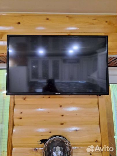 Телевизор samsung