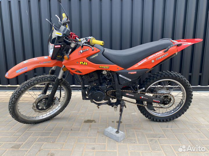 Мотоцикл эндуро M1nsk X200 Enduro