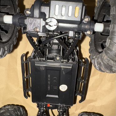 Джип на радиоуправлении