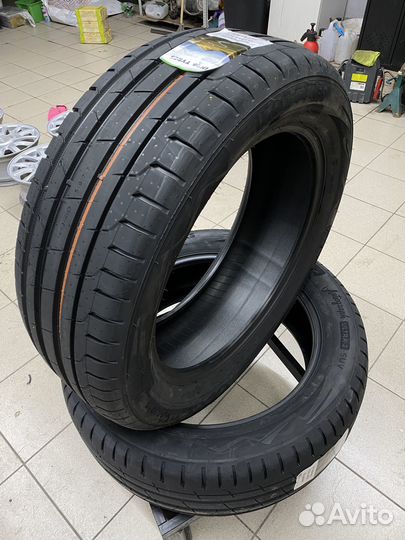 Ikon Tyres Autograph Ultra 2 SUV 265/45 R21