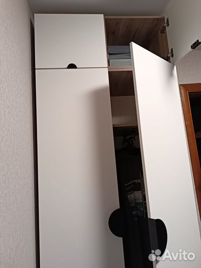 Шкаф распашной двухстворчатый