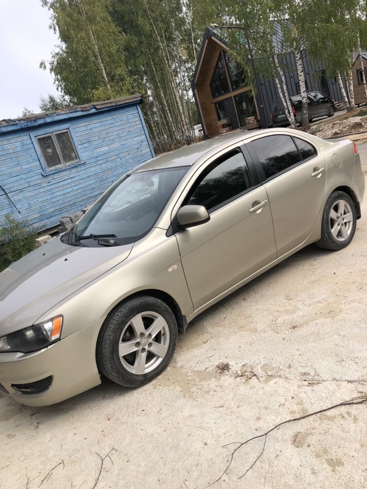 Mitsubishi Lancer: фото владельца