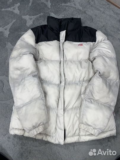 Пуховик napapijri