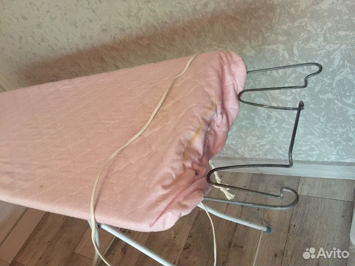 Гладильная доска бу, 2 штуки, за наличные