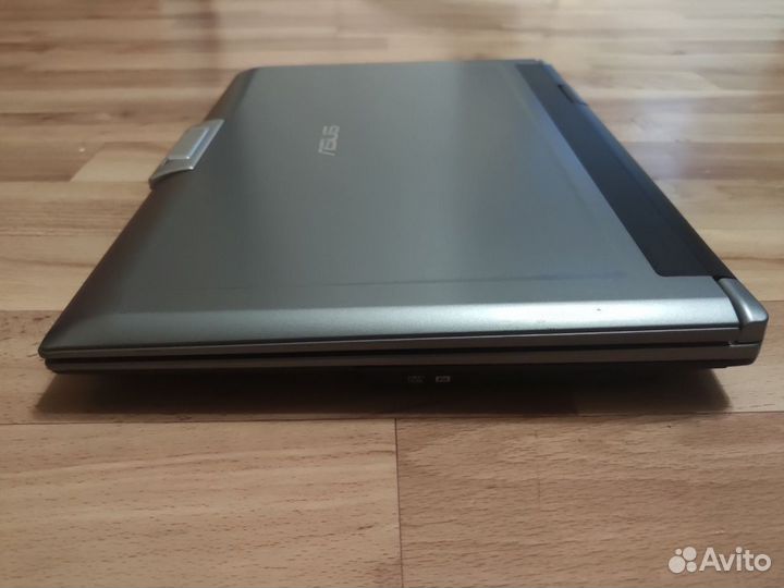 Ноутбук Asus F5RL