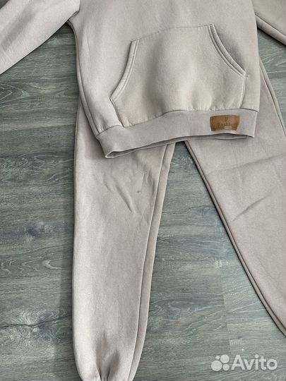 Спортивный костюм женский теплый 42