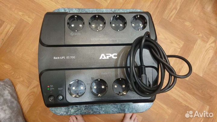 Ибп APC ES 700