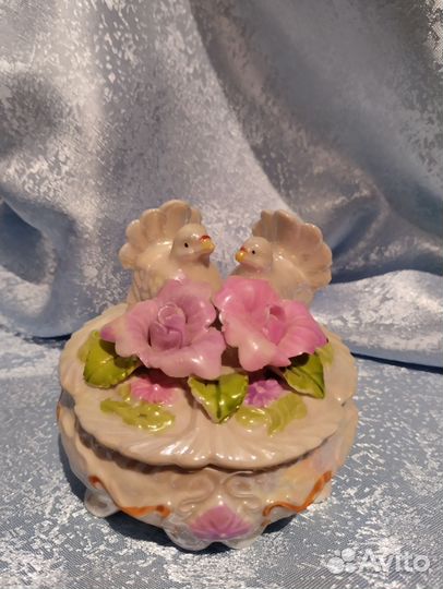 Шкатулка для обручальных колец