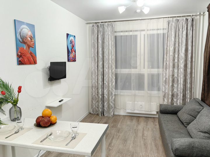 2-к. квартира, 55 м², 8/17 эт.