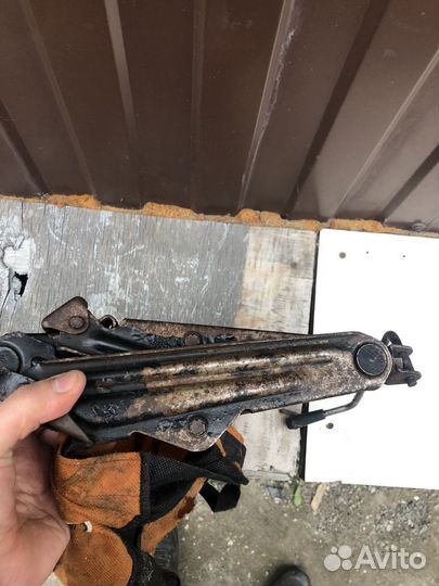 Продам домкрат