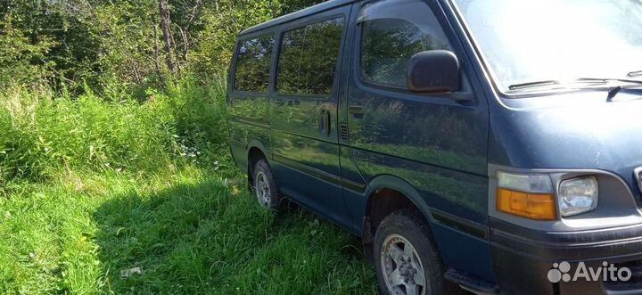 Toyota Hiace 3.0 МТ, 2002, 123 000 км