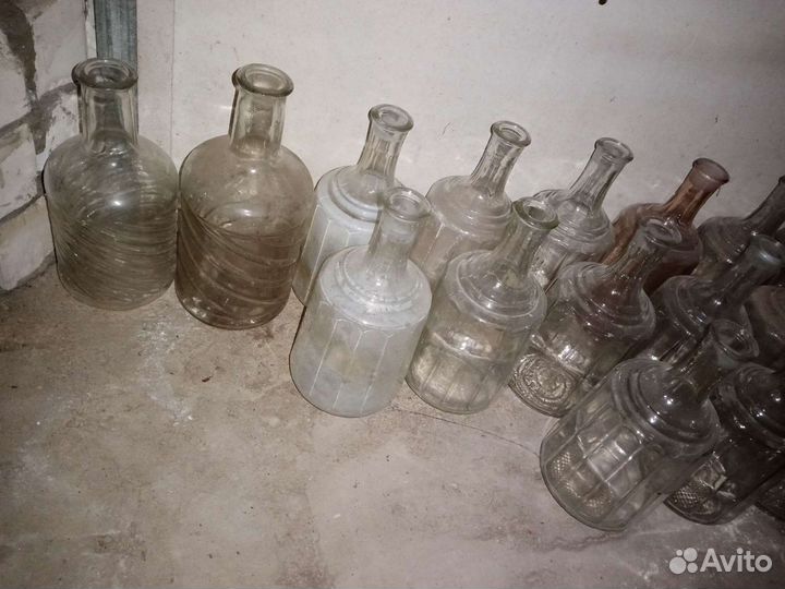 Советские графины из прозрачного стекла без крышек