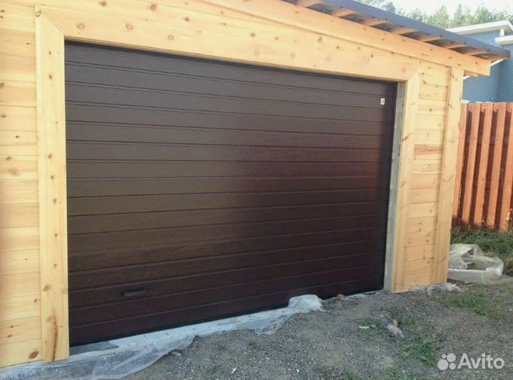 Гаражные секционные ворота Алютех 2500х2250