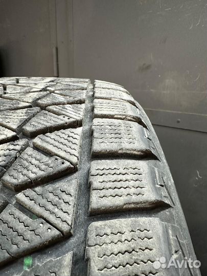 Bridgestone Blizzak DM-V2 245/55 R19 103T