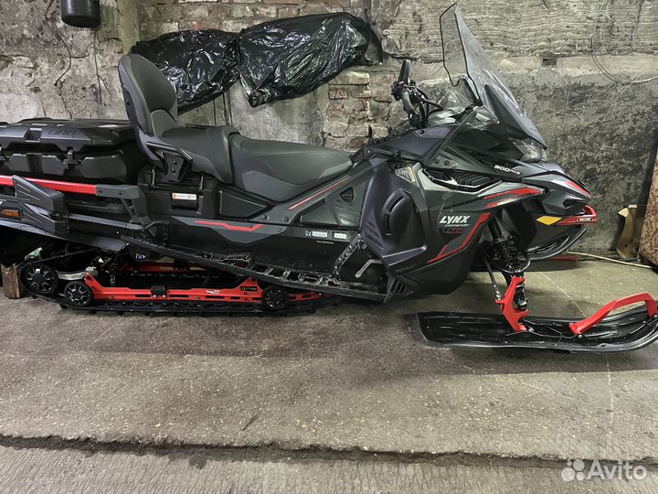 BRP Lynx Commander 900