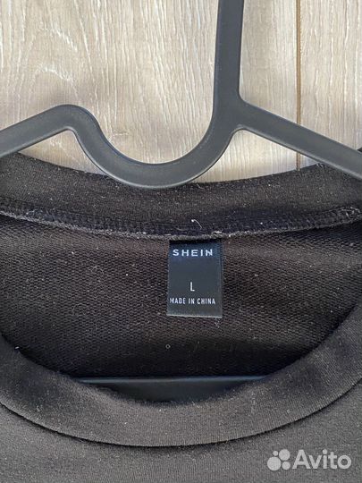 Свитшот лонгслив мужской со стразами