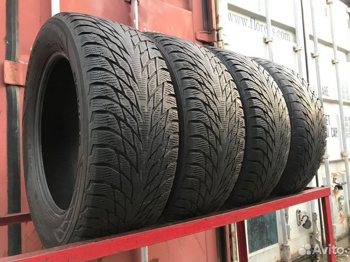 Nokian Tyres Hakkapeliitta R2 235/55 R17 96J