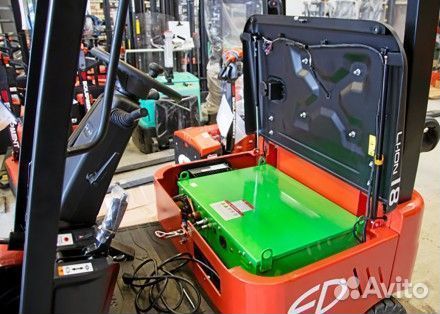 Вилочный погрузчик EP Equipment ICE301B, 2023