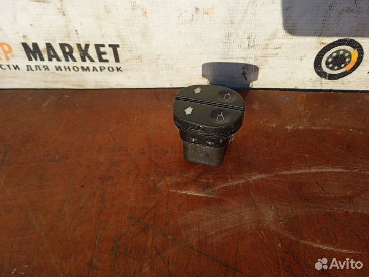 Блок управления стеклами Ford Fusion 1.4 2007 пере