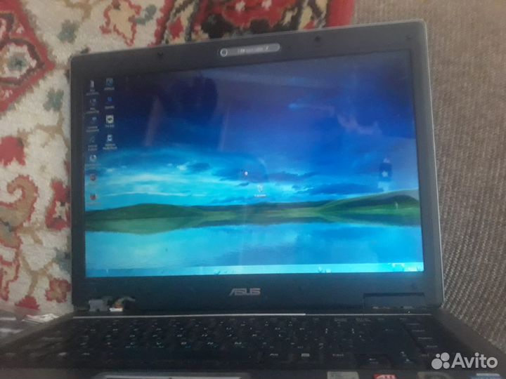 Ноутбук asus