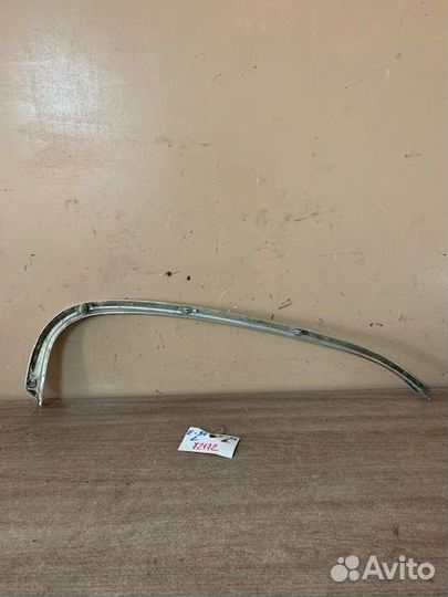 Молдинг крыши левый BMW 5-серия E34