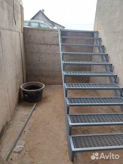 Крыльцо - лестница