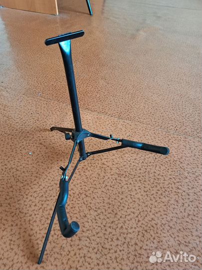 Гитарная стойка