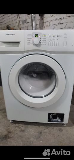 Стиральная машина почти новая